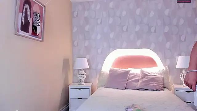 isabella_milf_ on StripChat