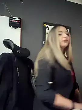 Isabella_Varella — striptease in the kitchen
