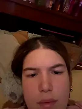 IssadoraaPink on StripChat 