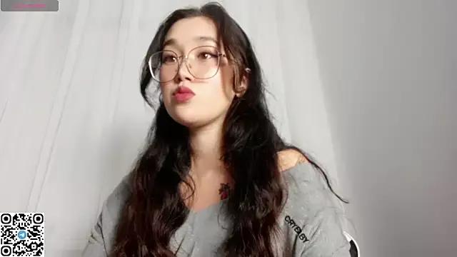 Jennatyan on StripChat 