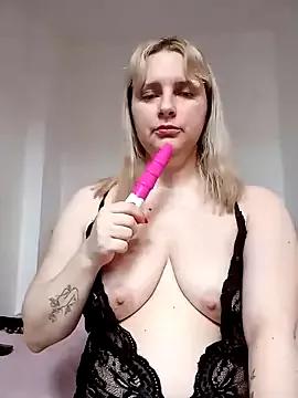 JessicaItalia on StripChat 