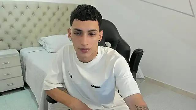 JhoanLeandro on StripChat
