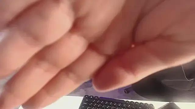 kamila_blush on StripChat
