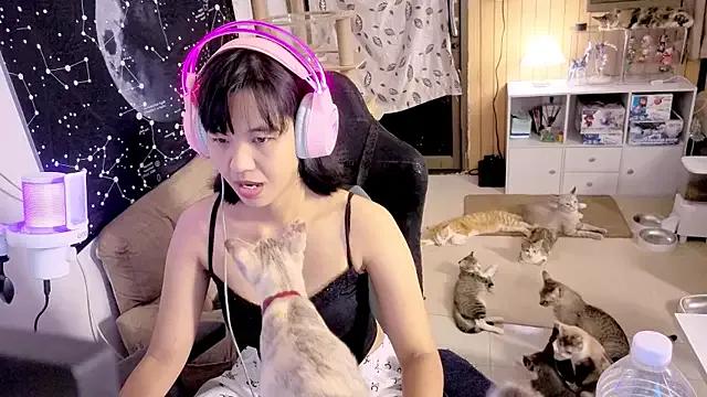 Kana_G on StripChat 