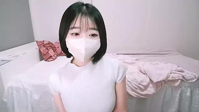 kanna_chan_nn on StripChat 