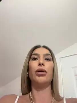 KaseyQuinn_ — #Cumshow in my boss house! keep quietttt