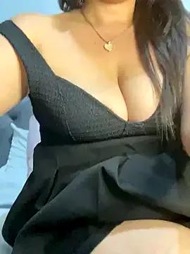 Kataliina — FULL NUDE// RUB PUSSY CLOSE UP