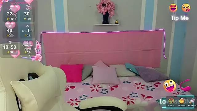 Katalina_red on StripChat 