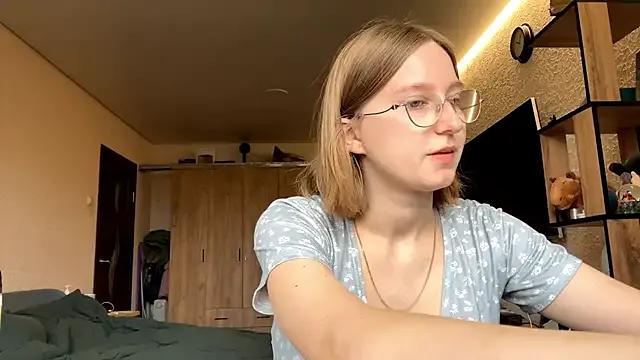 KATTIE_SLOWFiRE on StripChat