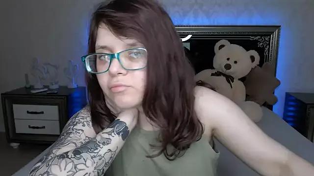 Katty_Kitty9999 on StripChat 