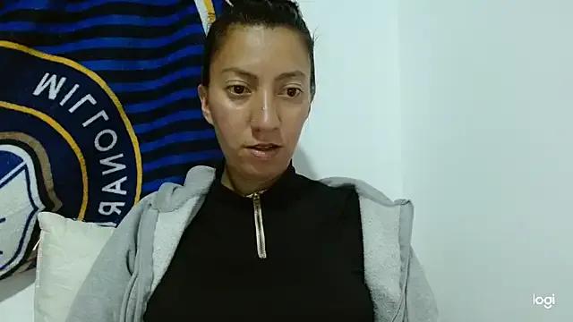 kaybabyhot on StripChat
