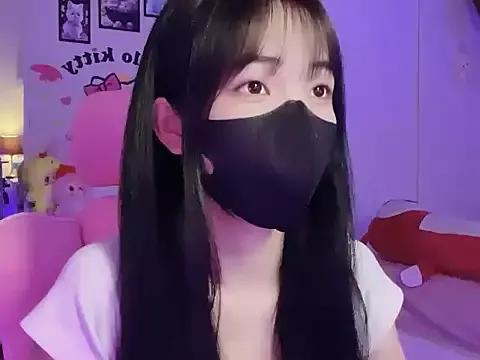 keelinnn19 on StripChat 