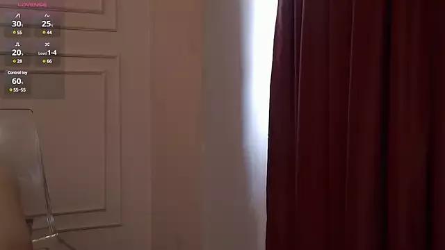 Kelly_Bliss on StripChat 
