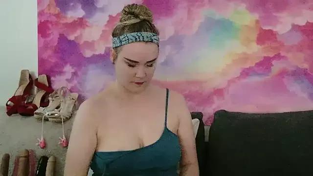 Kellylynn69 on StripChat 