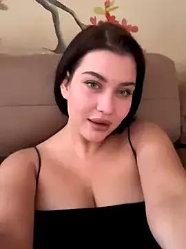 KikiWatson on StripChat 