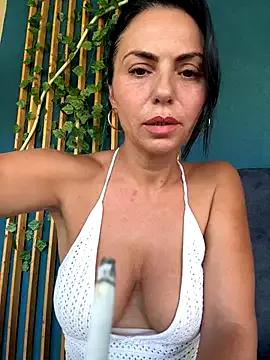 KimKelly13 on StripChat 