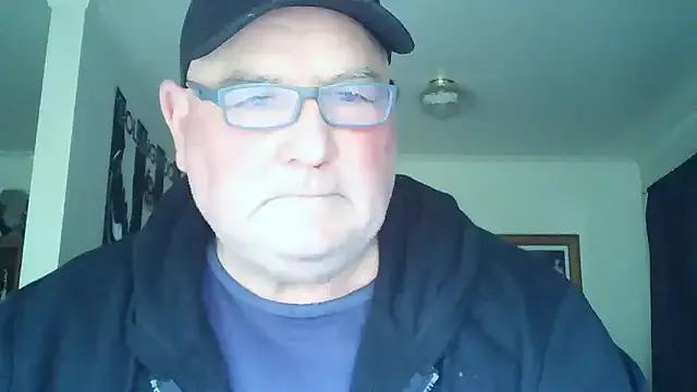 KINKYBLUEYES69 on StripChat 