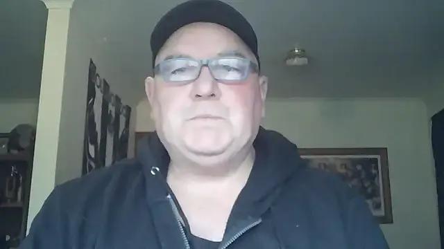 KINKYBLUEYES69 on StripChat 