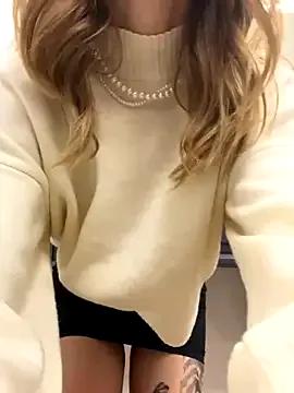 KiraMyers on StripChat