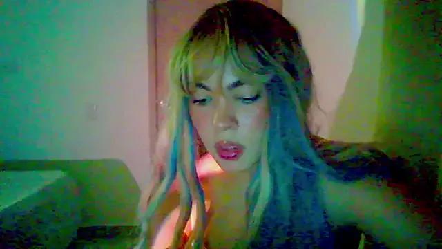 Kiri_Cutee on StripChat 