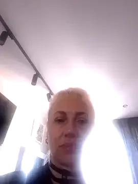 KissMiSveet on StripChat 