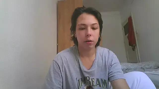 Kitty5348 on StripChat 