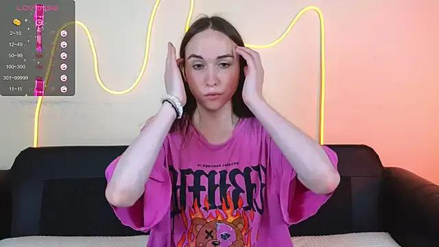 kitty_kattyy on StripChat 