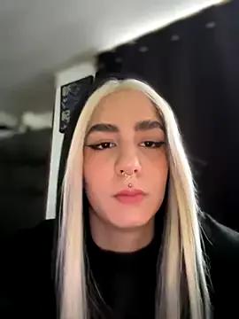 Kittyhell_cam on StripChat 
