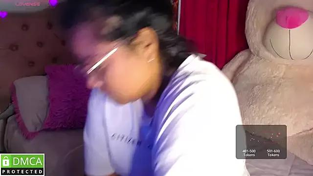 KittyHot20 on StripChat 