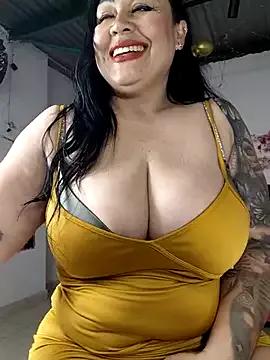 kittyhotass1 on StripChat 