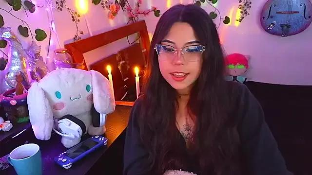 Kittyuwu_ on StripChat 