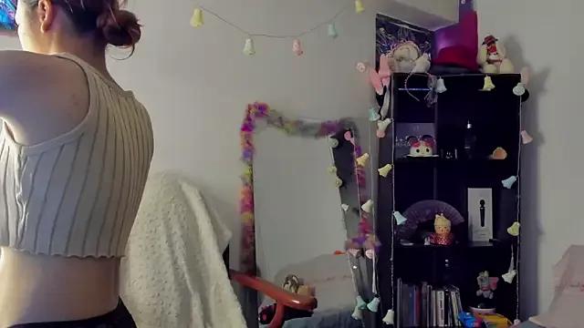 kittyzenn on StripChat 
