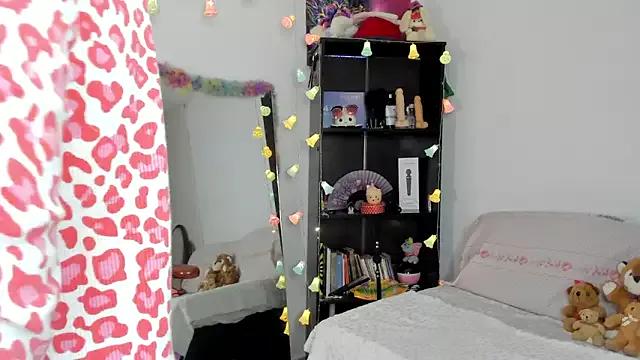 kittyzenn on StripChat 