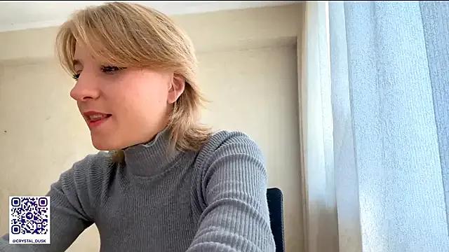 l_i_s_a_blond on StripChat