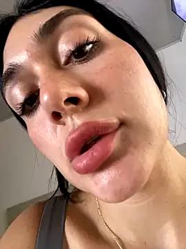 LaanaCooper on StripChat 