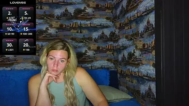 LadyLucky_ on StripChat