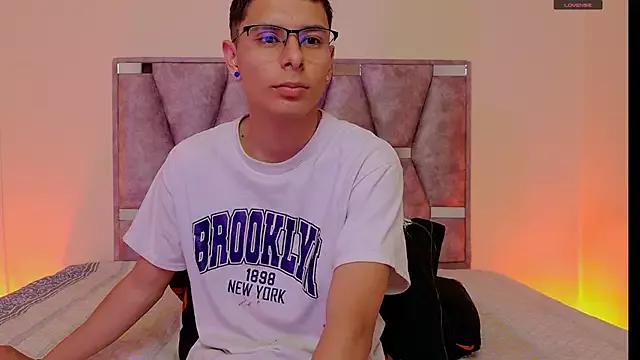 lana_and_liam_ on StripChat 