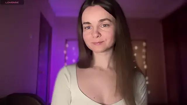 lanaloulou on StripChat 