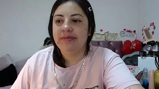lanaqueen699 on StripChat 