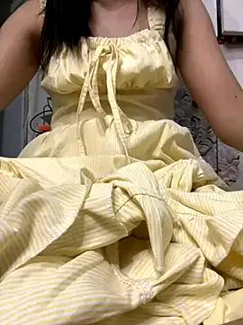 lanlan_girl2k on StripChat