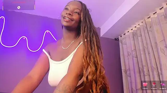 lanna_bx on StripChat 