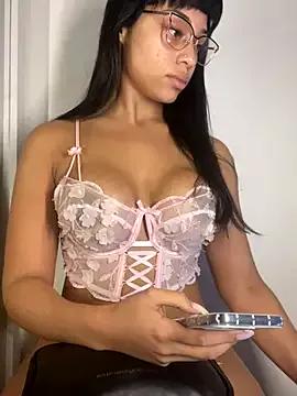 LaraCastro559 on StripChat 