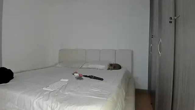 laupalacio777 on StripChat