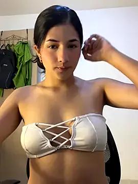LauraCatalina — Full naked