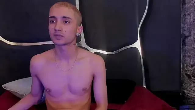 LauryAndNarem69 — Sucking tits