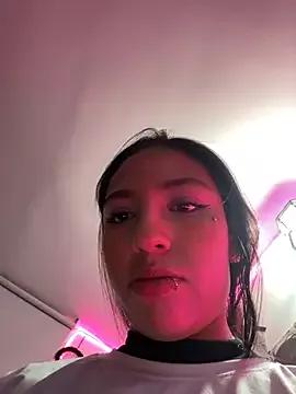 lauuraww on StripChat 