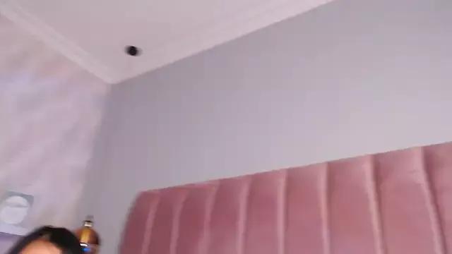 LeenaBrown on StripChat 