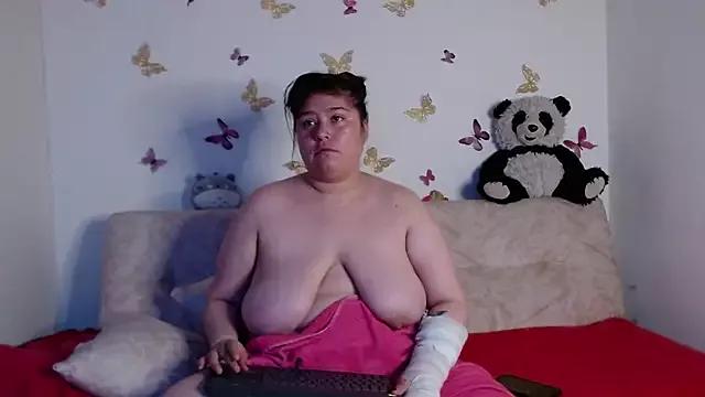 LennaTurnerr on StripChat 