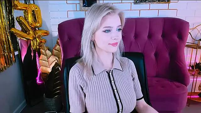 LeonaStane — Freechat on StripChat