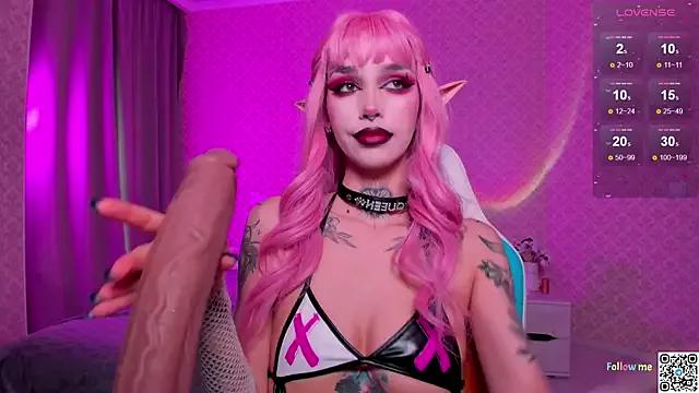 LeylaNoiry on StripChat 